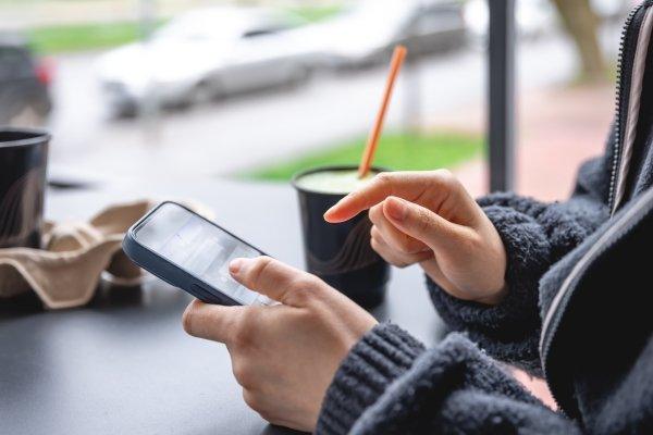 comment savoir si votre téléphone est surveillé